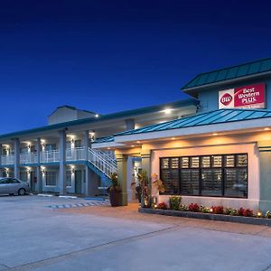 Best Western Plus Holiday Sands Inn & Suites